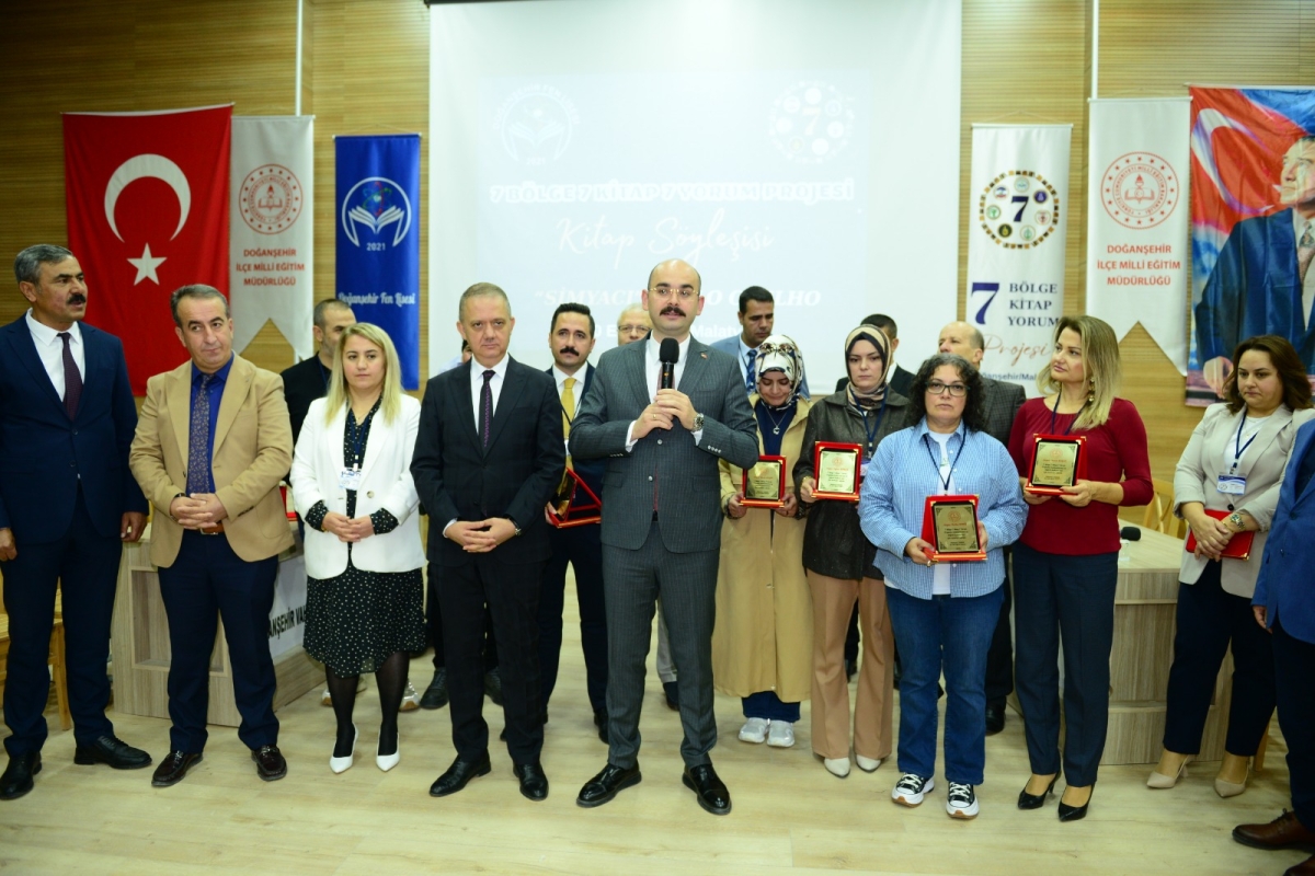 7 Bölge 7 Kitap 7 Yorum Projesi